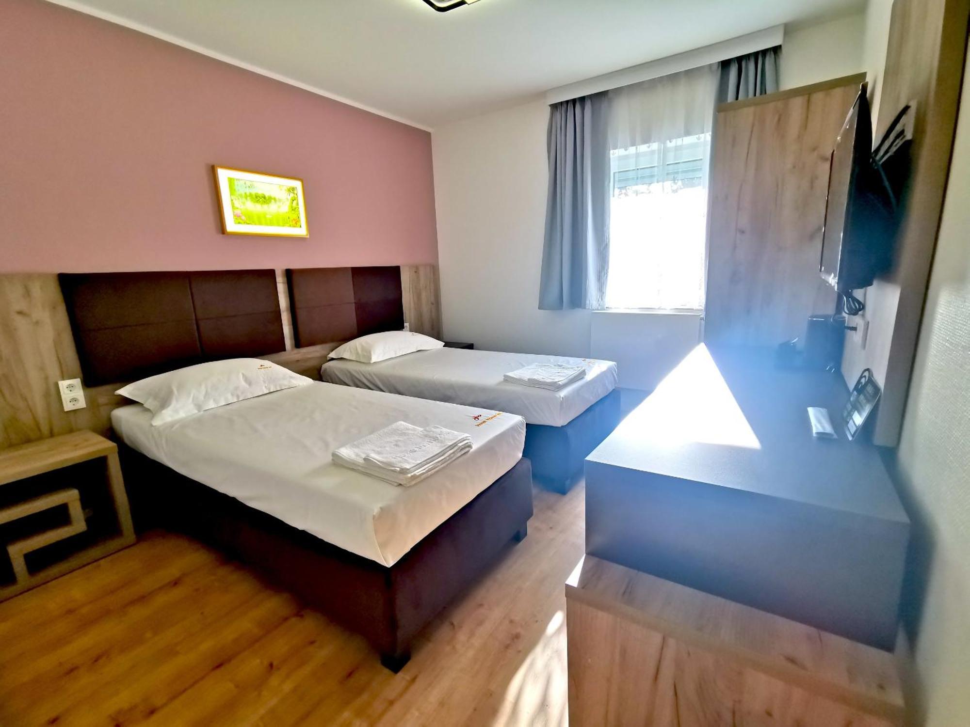Home Inn Hotel Dormagen Luaran gambar